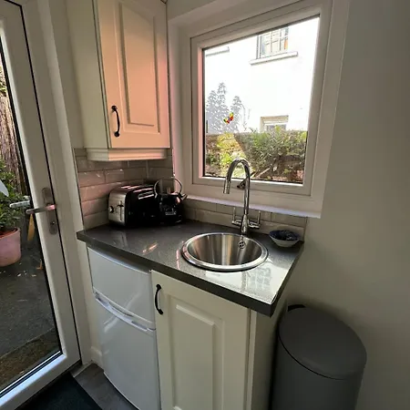 Quaint In The Heart Of Town * Kinsale